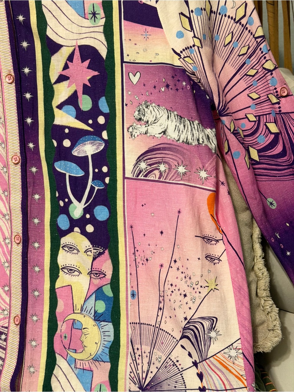 Agua Bendita Eter Crystal Shirt – Size Medium – NWOT – RARE Celestial Print - Picture 4 of 13
